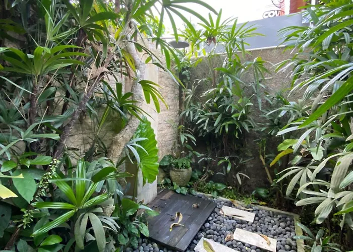 The Loyik Jungle View Villa