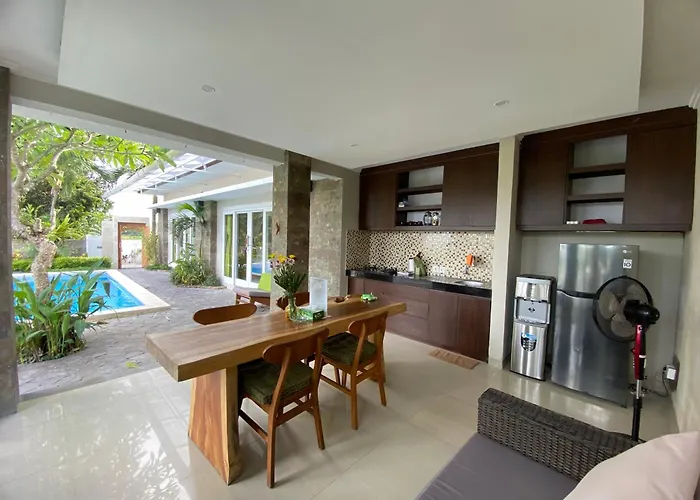 Villa The Loyik Jungle View
